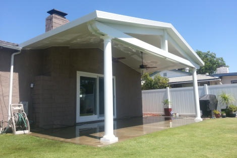 Custom aluminum patio cover for a Northern Nevada home